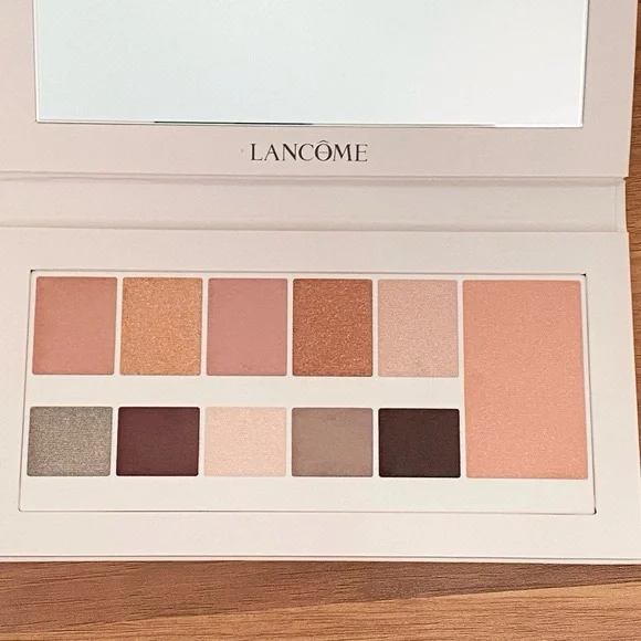 LANCOME Holiday Eye and Face Palette Limited Edition New in box - Picture 5 of 13